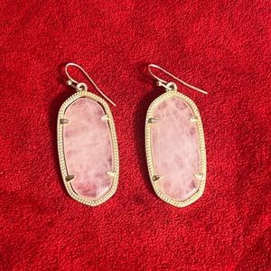 Kendra Scott Elle Gold Drop Earrings in Rose Quartz